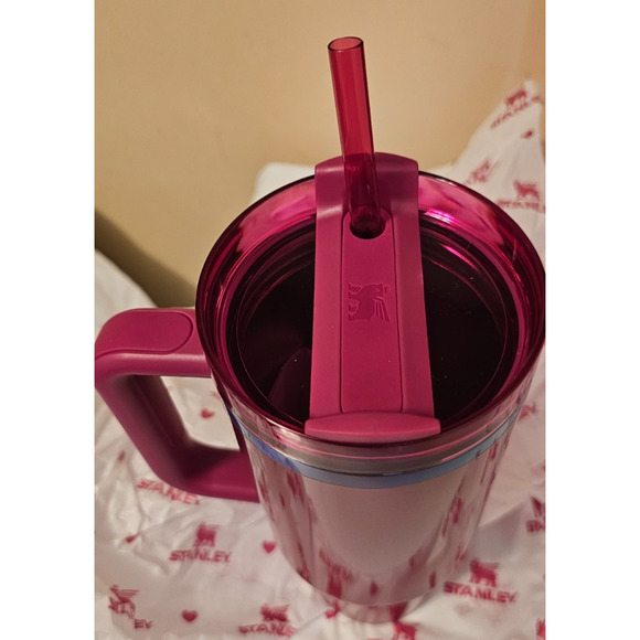 STANLEY 40 oz. BERRY TRUFFLE Flowstate Quencher H2.0 Travel Tumbler - NEW In Box - Picture 4 of 7